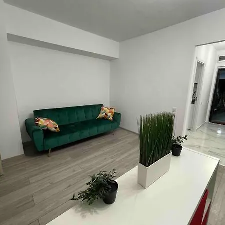 Garsoniera Spatioasa Mega Mall
